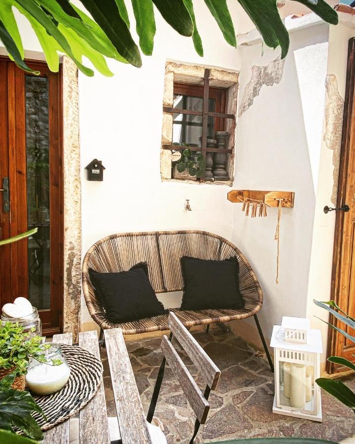Bed And Breakfast La Bouganville Розиньяно-Мариттимо Экстерьер фото